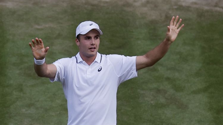 d7a3597c-aeb4-44bb-9a85-ead64c370f43 Arthur Féry à Wimbledon : Entre double nationalité et soutien royal