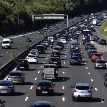 dce54bb2-a88c-430a-9e34-e0bd01981bc9 La circulation dense attendue ce week-end en France