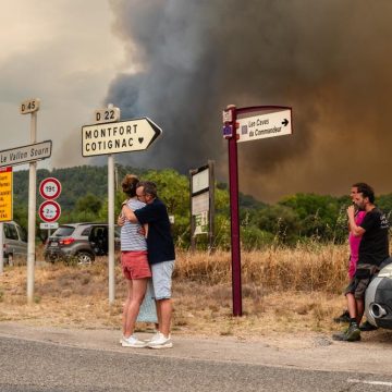 e55e54c5-fc9a-441b-9152-d6aa86e55bbe Incendies : une menace toujours présente en France et en Grèce