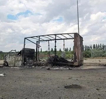 Décombres et tensions en Ukraine suite à une attaque
