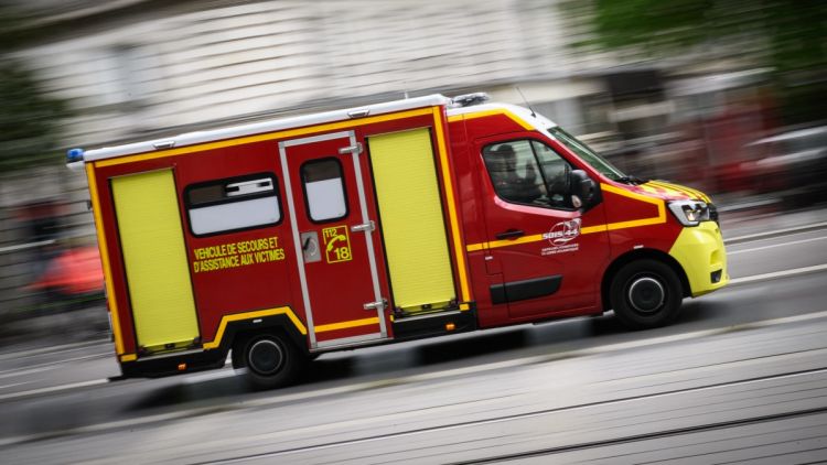 e76011e8-e242-4471-9947-7ca90375797e Accident spectaculaire à Nantes : une voiture chute d’un pont sans faire d’autres blessés