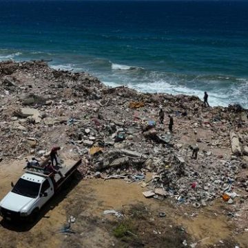 e87f1a7f-0f46-4595-9a78-45cef77b1d14 Impact des Séismes et Pollution Côtière au Venezuela