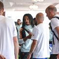 Les Bleus surmontent la pluie et le Paraguay pour se qualifier