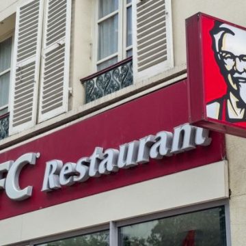 Les réactions humoristiques de KFC et Domino’s Pizza face au tout-numérique des jeux vidéo