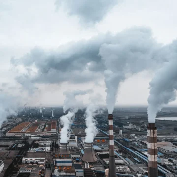 ea6fe8ca-77c4-4b4a-9463-42c584962c32 Pollution des sites de baignade en France par les PFAS