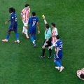 Le match France-Paraguay et l’arbitrage controversé