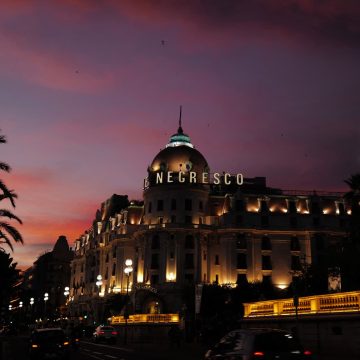 10 ans après l&rsquo;attentat de Nice: récits de victimes, policiers et pompiers