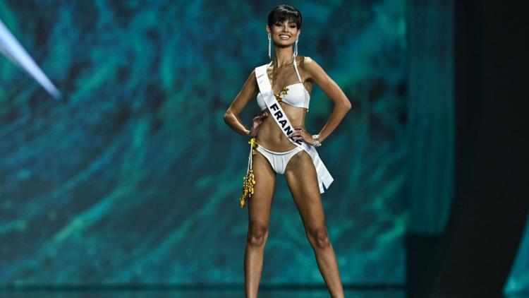 efd3d1c8-657a-468a-bd8f-120292f2d121 Ève Gilles en Finale de Miss Supranational 2026