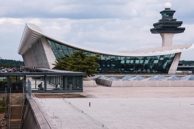 f4da6fd6-4de5-46c6-b0c2-d80674de2419 Plan de rénovation de l’aéroport Dulles annoncé par Trump