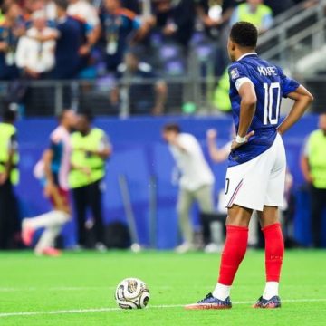 fcb73815-aed1-4c28-975c-54cb2a4127cf Un match décevant pour les Bleus lors de la demi-finale de la Coupe du monde