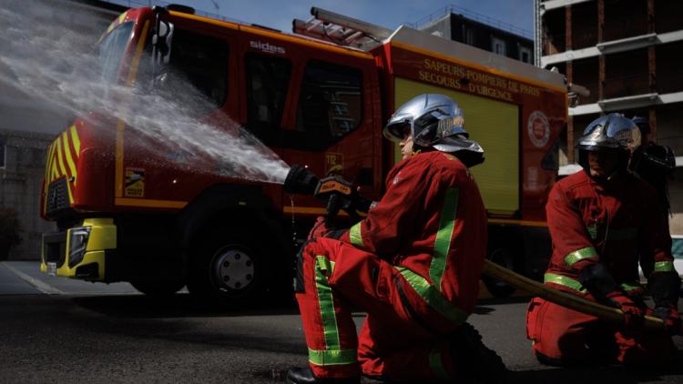 fd1851a8-19e8-4952-a82d-08e4713255bf Lutte contre les incendies en France : l’utilisation des ressources militaires
