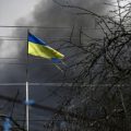 Attaques en Ukraine : victimes et tensions croissantes