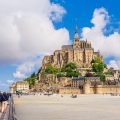 Progression du tourisme sur le littoral de la Manche face aux canicules et incendies