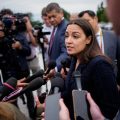 Alexandria Ocasio-Cortez partage son expérience sur la congélation d&rsquo;ovocytes