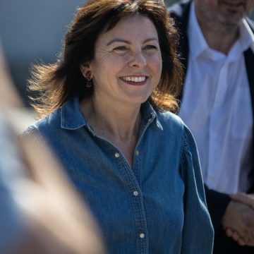 Carole Delga soutient Raphaël Glucksmann pour la présidentielle de 2027