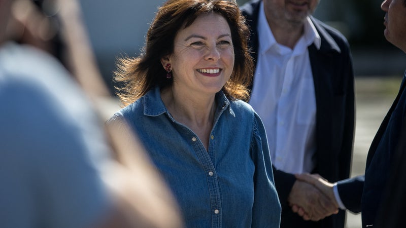 213d8f97-d1bd-4531-8ec8-f777fb647372 Carole Delga soutient Raphaël Glucksmann pour la présidentielle de 2027