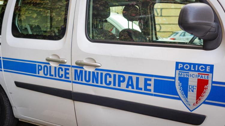 2d33d424-470b-4aa1-b386-a08ef39940c2 Une altercation à Avignon dégénère en agression violente