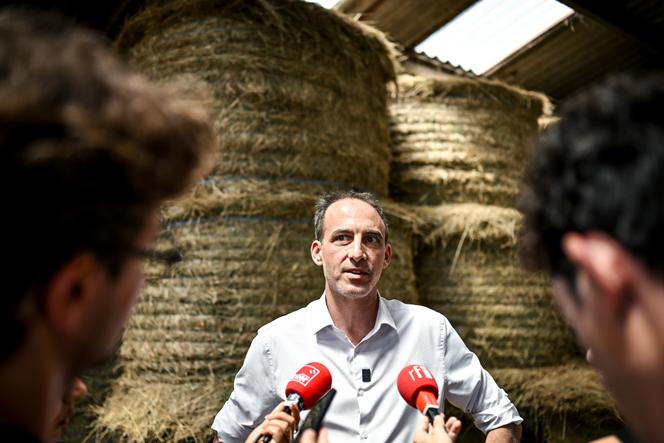 2db223bd-7a23-4a94-9546-7839505b86a0 Raphaël Glucksmann dénonce une opération de désinformation russe