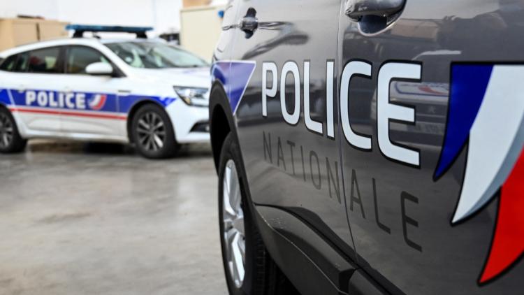 4044804b-4e4e-413e-9731-c9369bce69a4 Drame familial à Nice : Un acte de violences conjugales mène à la mort d’un adolescent