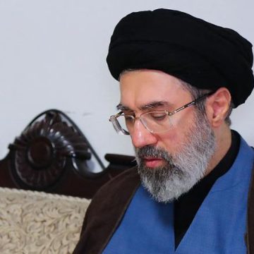 40ee22c2-3997-4b71-ac38-2b88cc1ca3bf Mojtaba Khamenei et la Communication Complexe en Iran