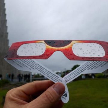 Précautions à Prendre pour la Réutilisation des Lunettes d&rsquo;Éclipse Solaire
