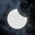 Éclipse solaire et rumeurs apocalyptiques : décryptage