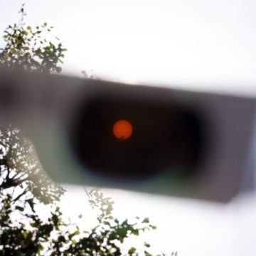 Importance des Lunettes de Protection pour Observer l&rsquo;Éclipse Solaire