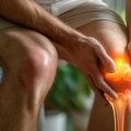 Soulager l&rsquo;Arthrose : Exercices Simples à Pratiquer chez Soi