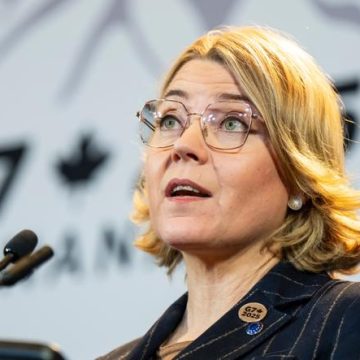 Crise migratoire et désinformation : l&rsquo;UE demande des actions immédiates de Meta et TikTok