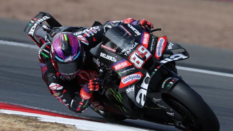 552f2370-7763-4ed1-88dc-f1d9bed13fe2 Jorge Martin en Pole au Grand Prix de Grande-Bretagne