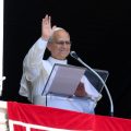 La Visite du Pape Léon XIV en France Suscite un Énorme Engouement