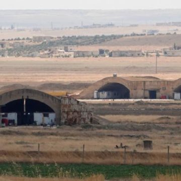 67e02100-f06f-4488-bc3b-53f21a4a829f Israël frappe une base aérienne à Idlib : tensions avec la Turquie