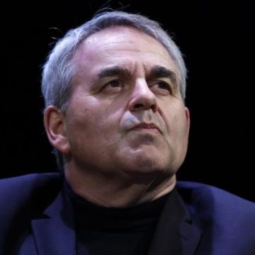 Xavier Bertrand se lance dans la course présidentielle, refuse la primaire