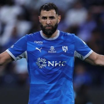 855f6954-2fef-4adb-b42c-b2187fea1131 Karim Benzema quitte Al-Hilal avec incertitude sur son avenir