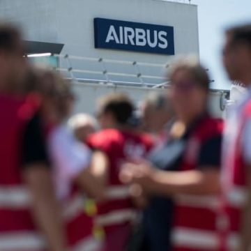 Airbus revoit sa politique de télétravail face à la protestation des employés