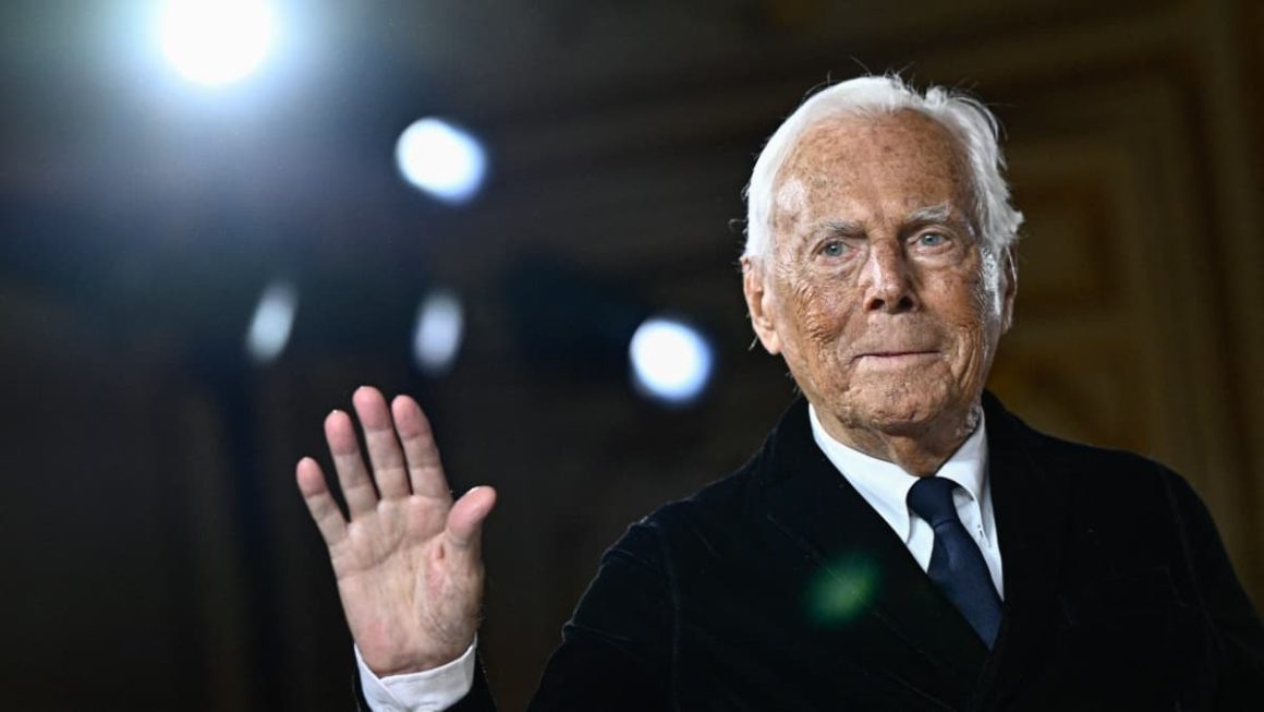 Armani : La Vente de 15% du Capital Peut Être Reportée