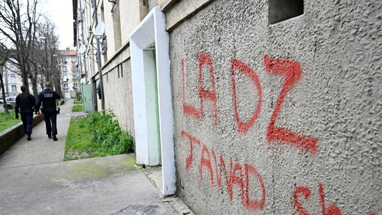 91d8c92e-4234-42fc-afc0-16d90114632e Arrestation de membres de la DZ Mafia lors de l’opération Octopus