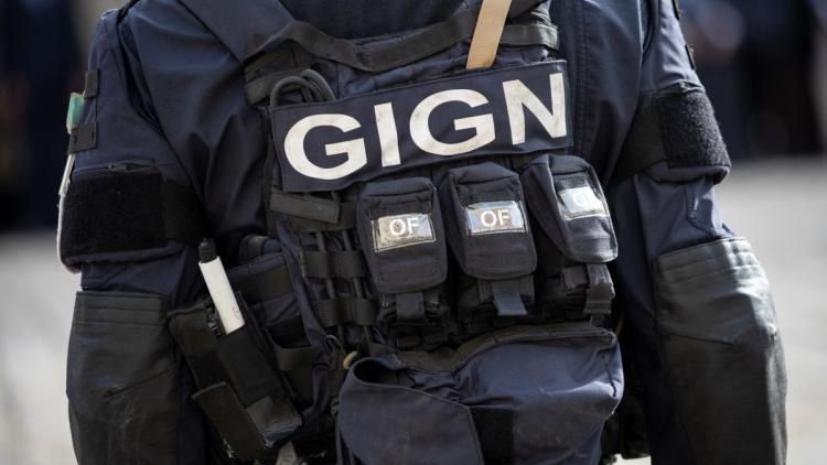 92b40d1d-b9f5-4823-ad84-0af1a5774d8e Un homme arrêté pour un homicide en Isère après une chasse à l’homme