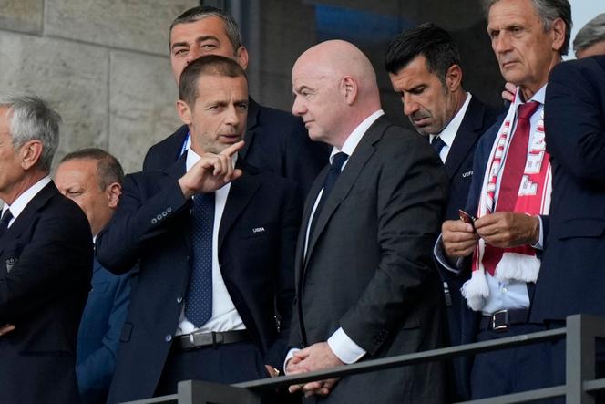 9e30c9fa-5ed6-4678-b279-a43e61f48876 L’UEFA appelle au départ de Gianni Infantino