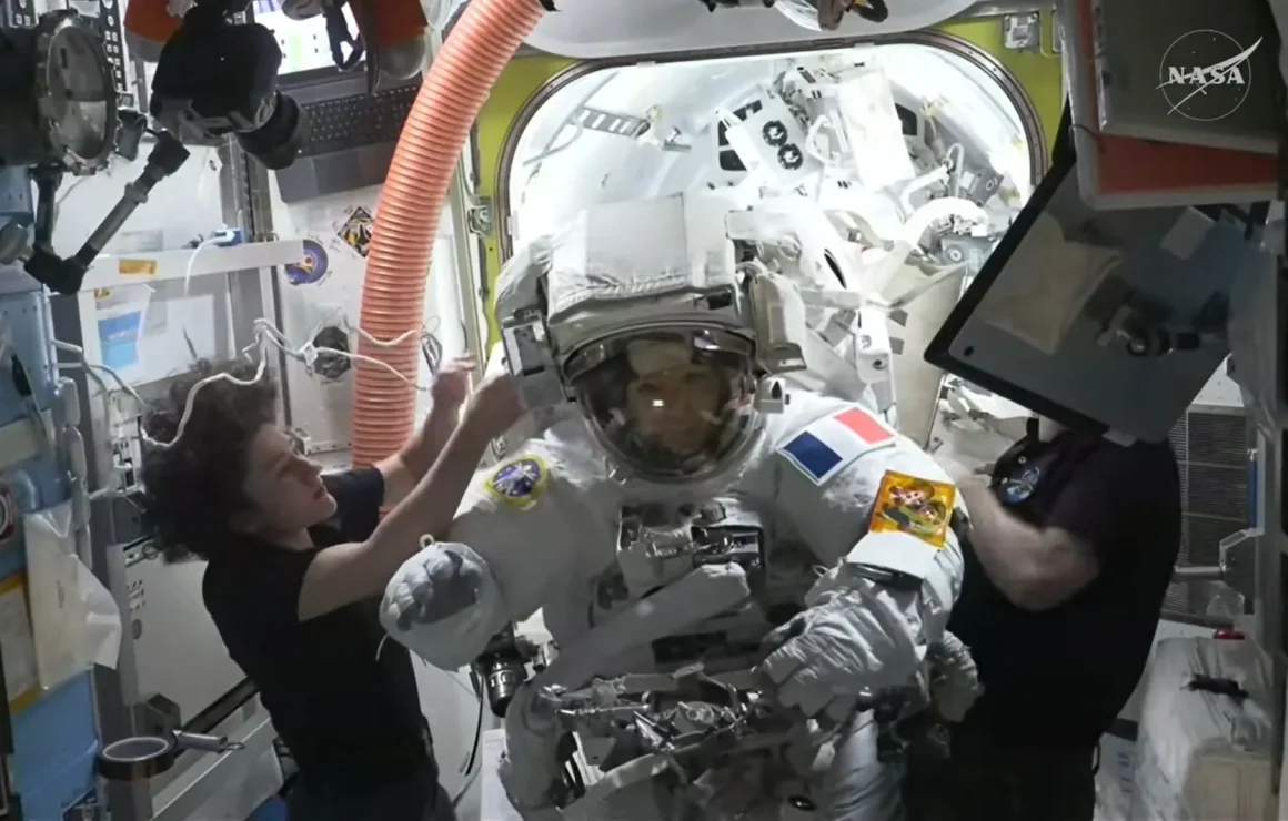 Thomas Pesquet témoigne de son expérience des sorties dans l&rsquo;espace