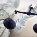 Condamnation de deux jeunes pour saluts nazis près d&rsquo;une synagogue