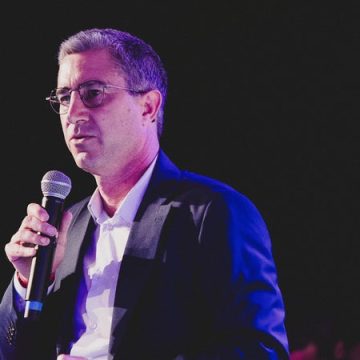 bdddd02c-b452-4b47-b49b-ffe975c05954 François Ruffin critique la primaire du Parti socialiste