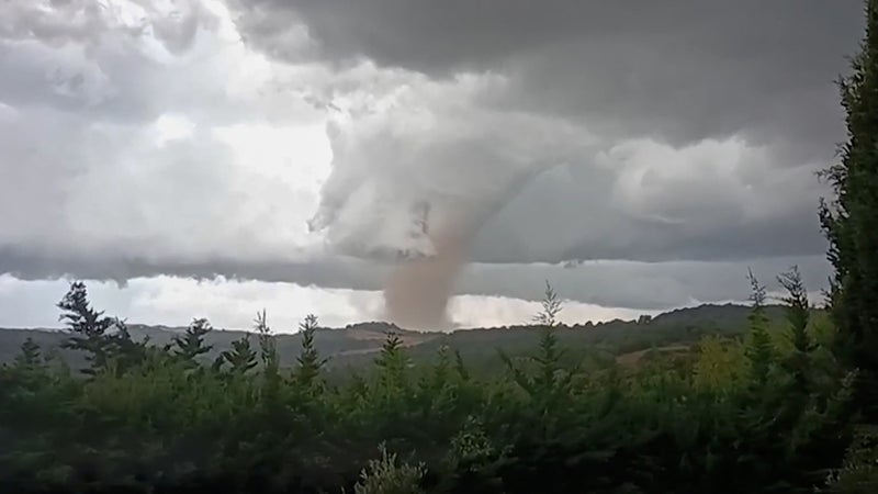 cc00f415-842a-48f1-b2e3-04dfe9fb9d41 Une tornade rare de catégorie EF3 frappe le village de Pomas