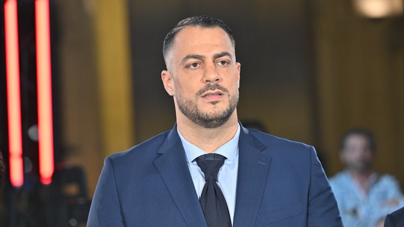 cf2a8caa-cefc-47cd-8797-a86b1a275d7e Altercation entre Sébastien Delogu et des policiers : les faits et les versions