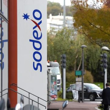 Sodexo annonce un plan de départs pour 1 097 employés suite à son plan stratégique