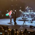 Massive Attack interdit de concert à Singapour après un geste politique