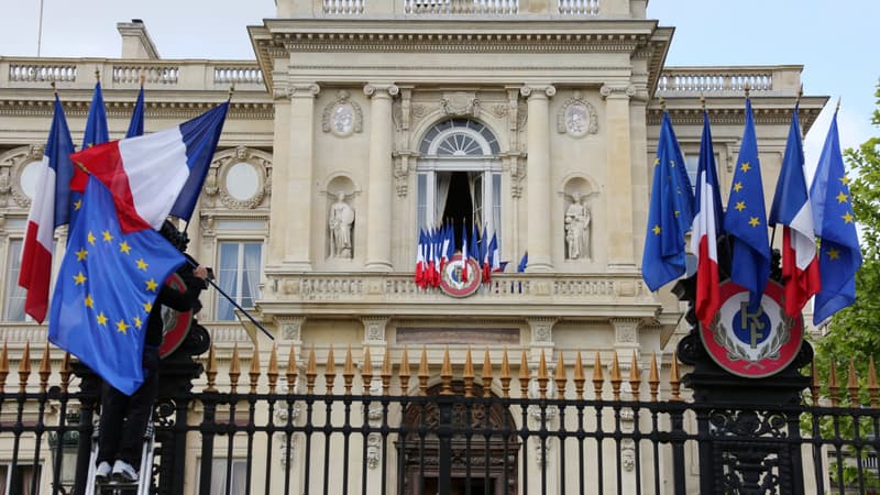 f10aae94-9fbc-4254-bdfa-f81f867e2508 Le ministère des Affaires étrangères initie une procédure disciplinaire contre un ambassadeur