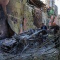 Le président ukrainien dénonce les frappes russes et appelle à de nouvelles mesures de défense