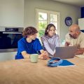 La rentrée 2026 : Bouygues Telecom et la protection numérique des jeunes