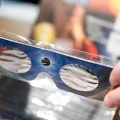Comment photographier une éclipse solaire partielle : conseils pratiques